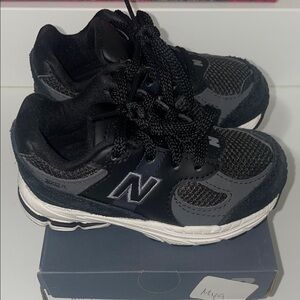 New Balance 2002R Kids Black and Gray Sneakers